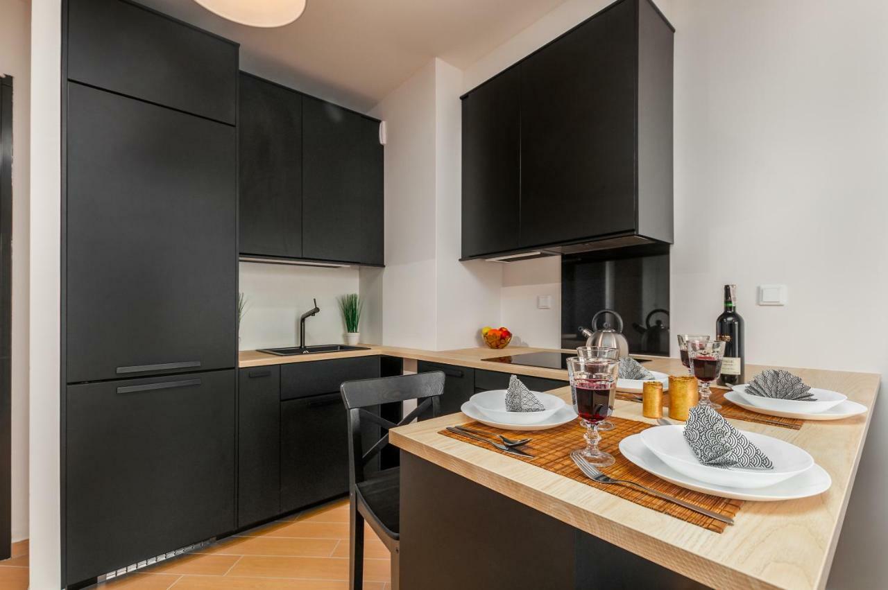 Apartments Jana Kazimierza 50 By Renters 바르샤바 외부 사진
